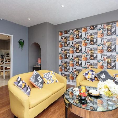 Gorgeous 3-Bed Flat, 15 Minutes To City Centre Edimburgo Exterior foto
