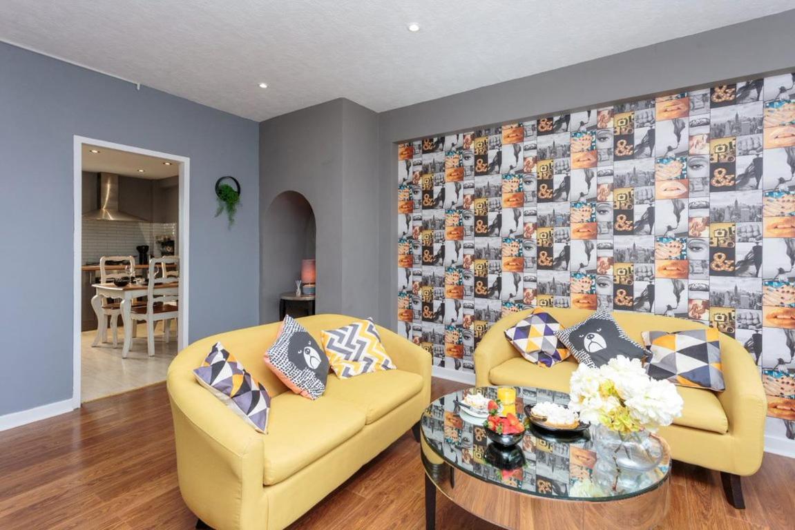 Gorgeous 3-Bed Flat, 15 Minutes To City Centre Edimburgo Exterior foto