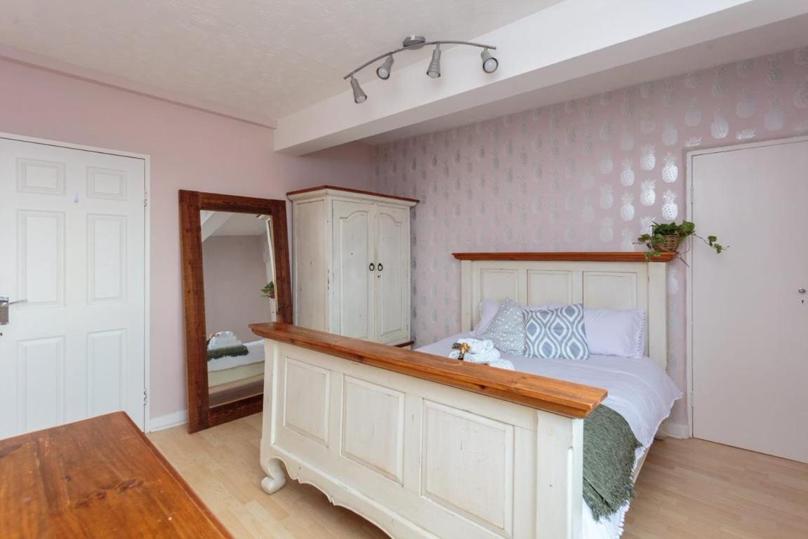 Gorgeous 3-Bed Flat, 15 Minutes To City Centre Edimburgo Exterior foto