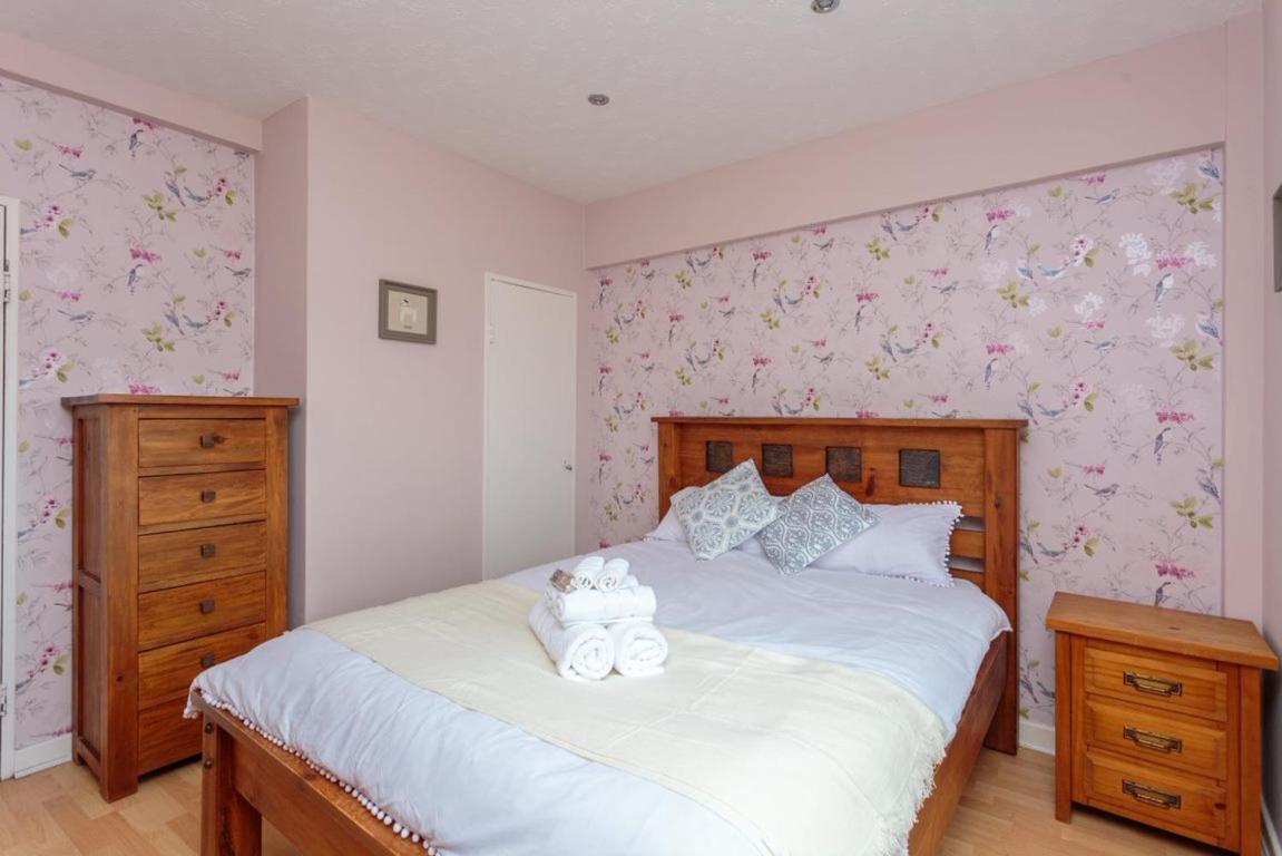 Gorgeous 3-Bed Flat, 15 Minutes To City Centre Edimburgo Exterior foto